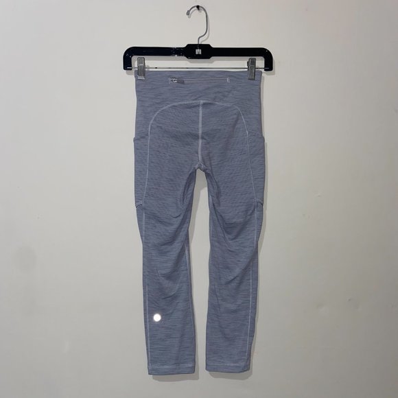 Lululemon Light Grey Space Dye Mid Rise Cropped Leggings - Size 2 - Picture 5 of 8